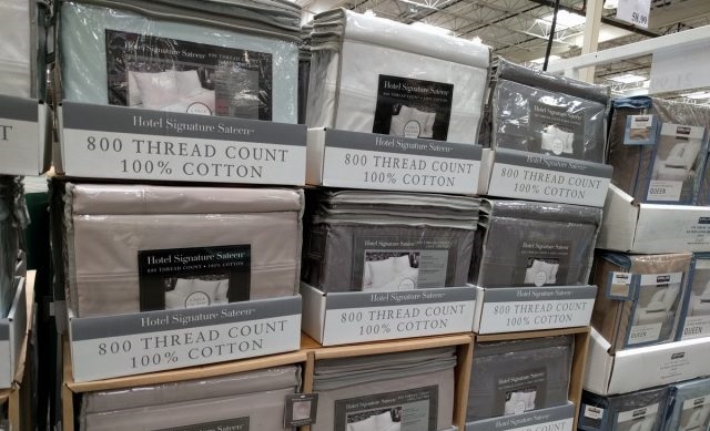 a store display showing 800 thread count sheet sets