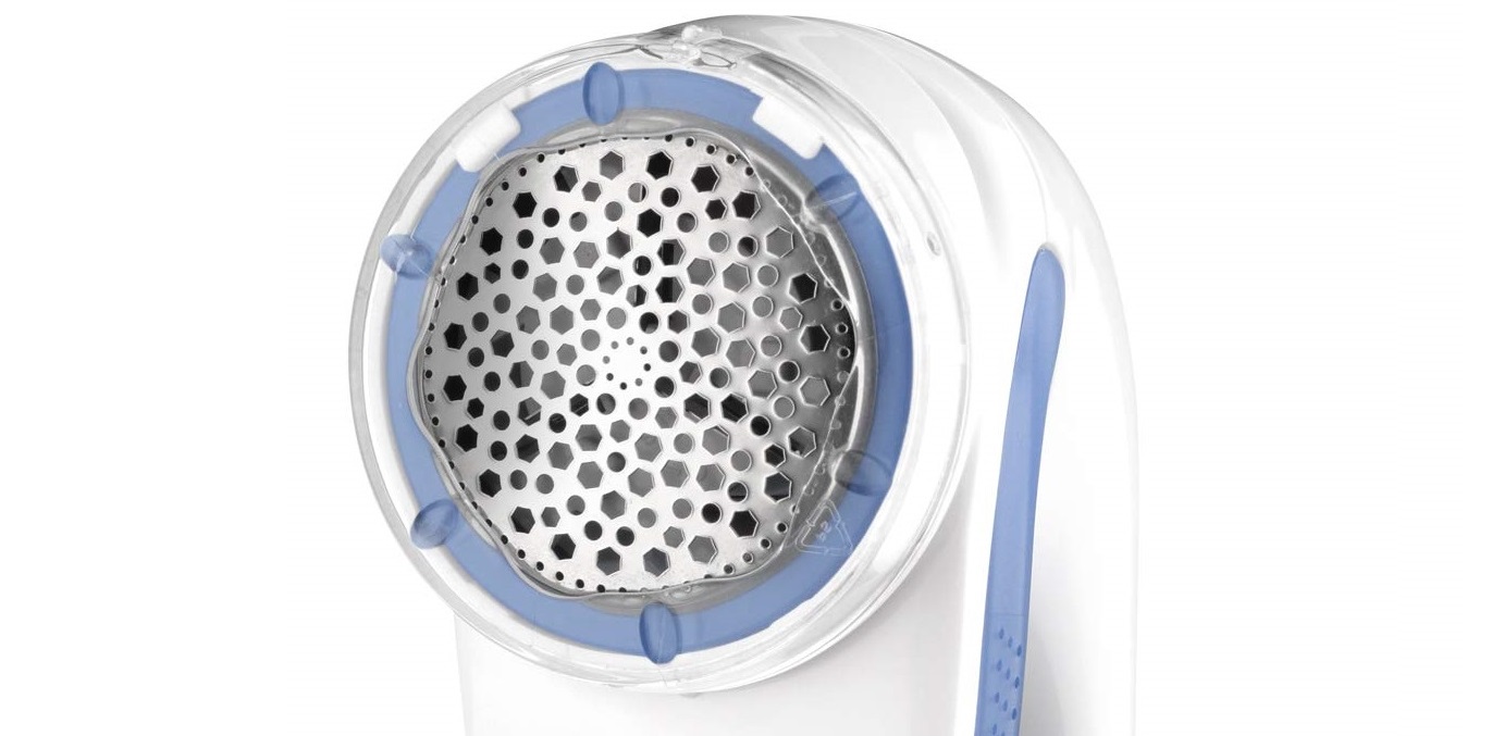the cutting face of a fabric shaver.