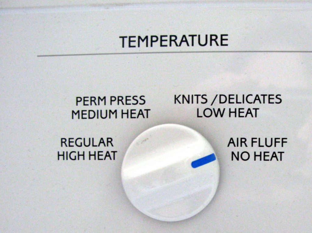 Drying machine knob set to air fluff no heat